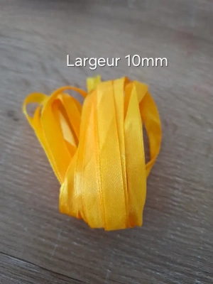 Ruban satin jaune largeur 10mm — image 1