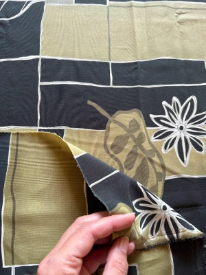Coupon tissu imprimé fluide — image 4