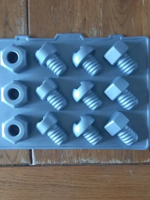 Moule en silicone formes écrou et vis — image 6