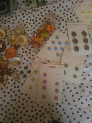 Lot de boutons mini